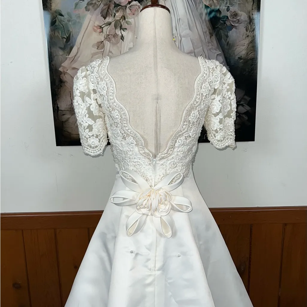 Beautiful Vintage 90s Bonny Bridal Empire Waist Wedding Gown! White Size 8 - Image 9