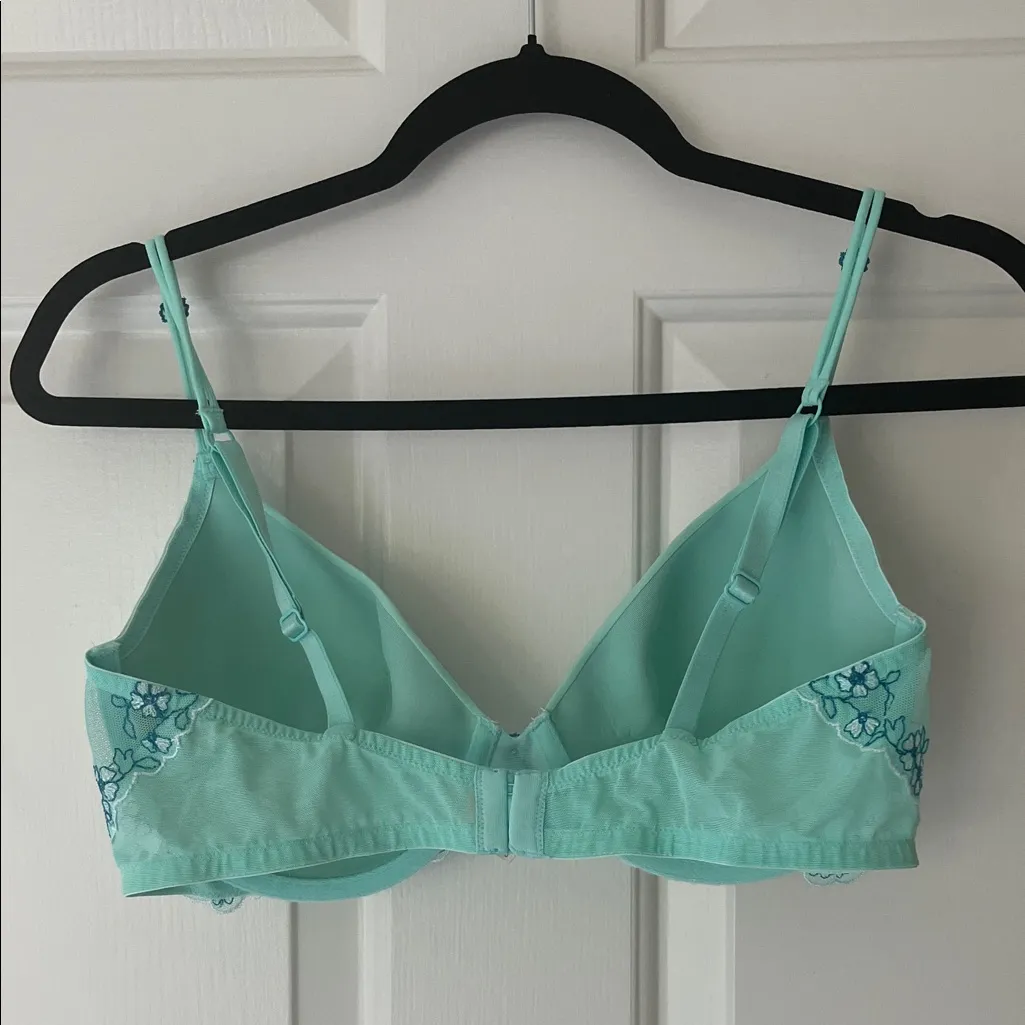 Victoria's Secret Aqua Floral Bra - Image 6
