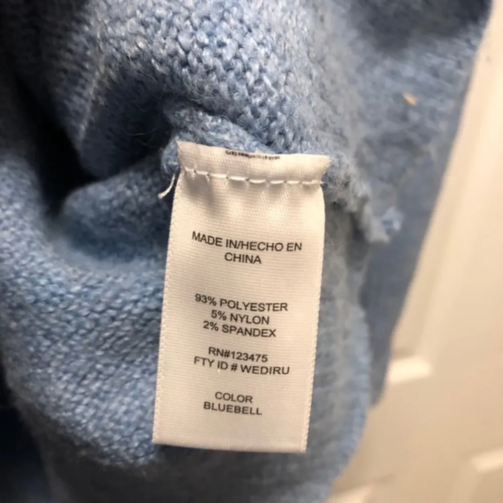 Ellen Tracy Oversized Crewneck Sweater - Image 5