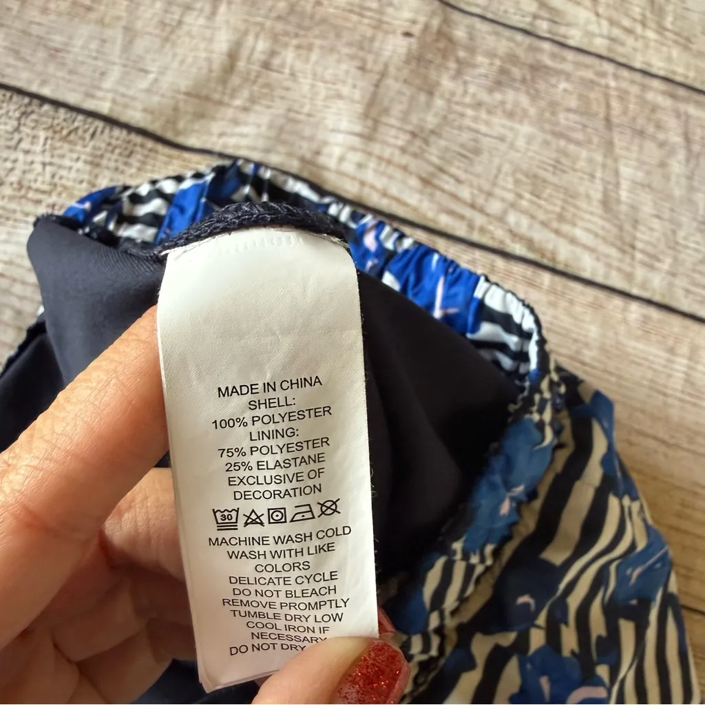 Kate Spade Cali Dreaming Hibiscus Blue Striped Athletic Swim Shorts Size Small - Image 9