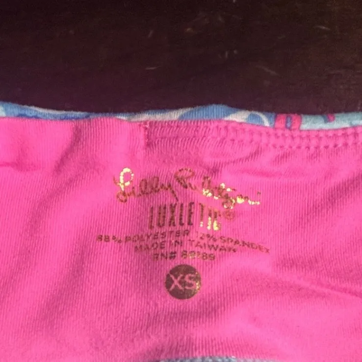 Lilly Pulitzer Luxletic Capri Leggings Shell Print Pink Blue Trim Womens Size XS - Image 4