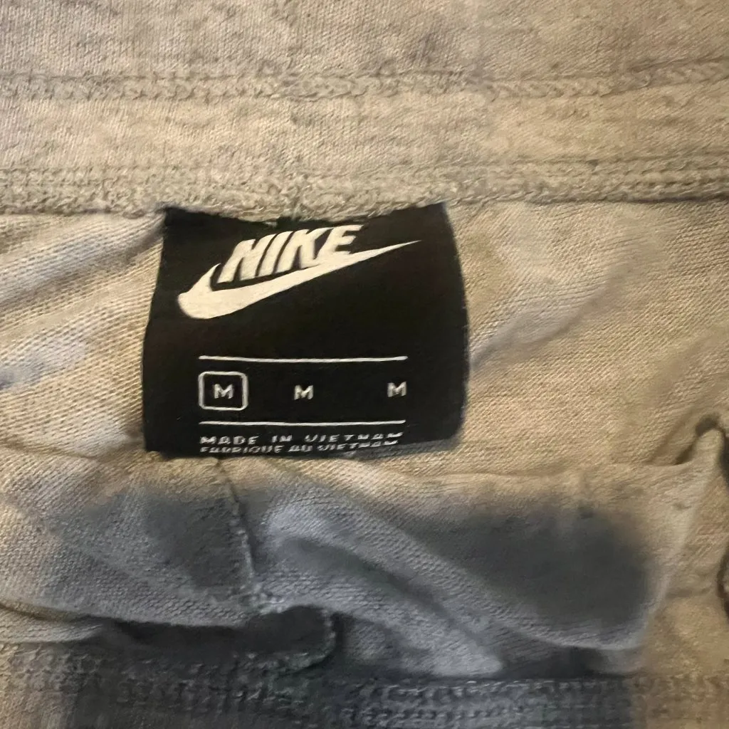 Nike Sportswear Gray Drawstring Shorts - Medium - Image 4