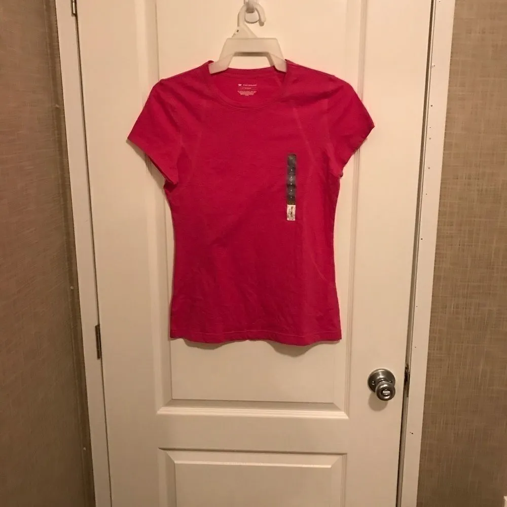 NWT Tek gear Size small pink short sleeves - Image 2
