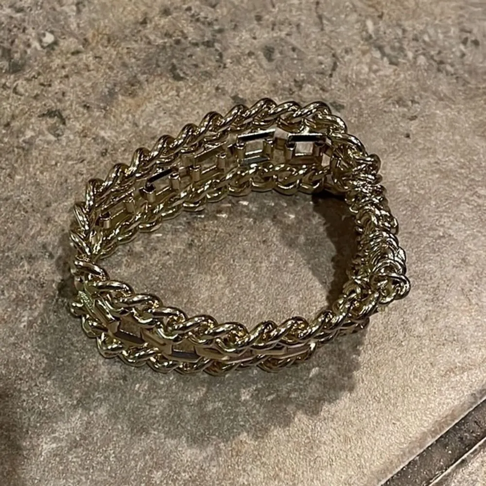 Gold Tone Metal Chain Link Bracelet Chunky Heavy Fashion Jewelry - Image 3