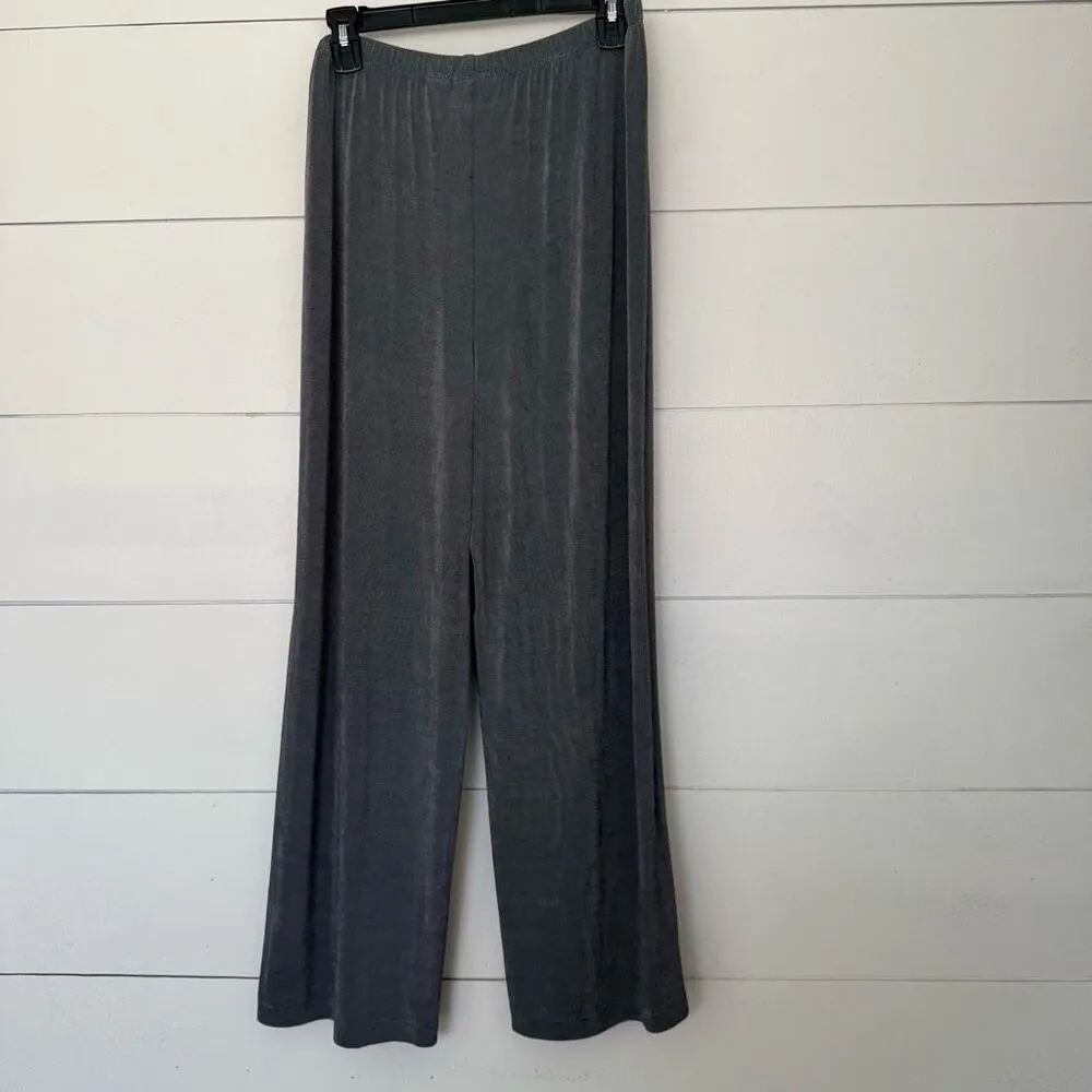 Chico’s Travelers Women’s 3 Short Grey Blue Slinky Wide Leg Pants Stretchy - Image 3