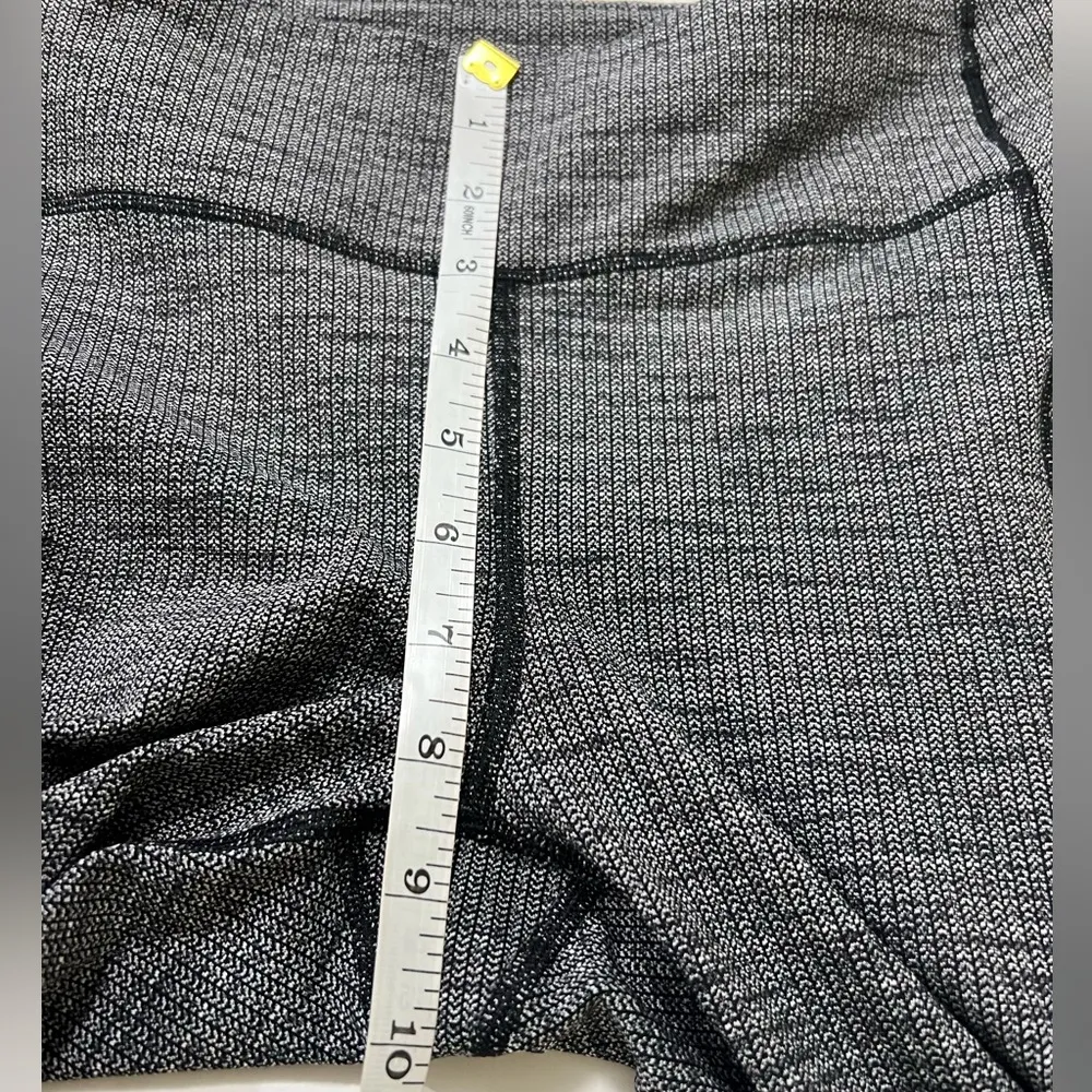 Lululemon Speed Up Tight 28” Full-On Luxtreme Luon Size 8 Gym Goth Meets Pilates - Image 10