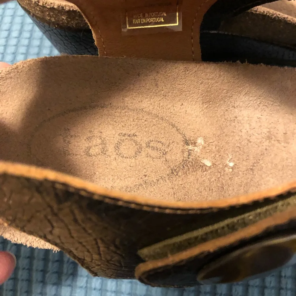 Taos Carousel Sandals Women's 10 Metallic Leather Snake Print Wedge Heels Gold - Image 3