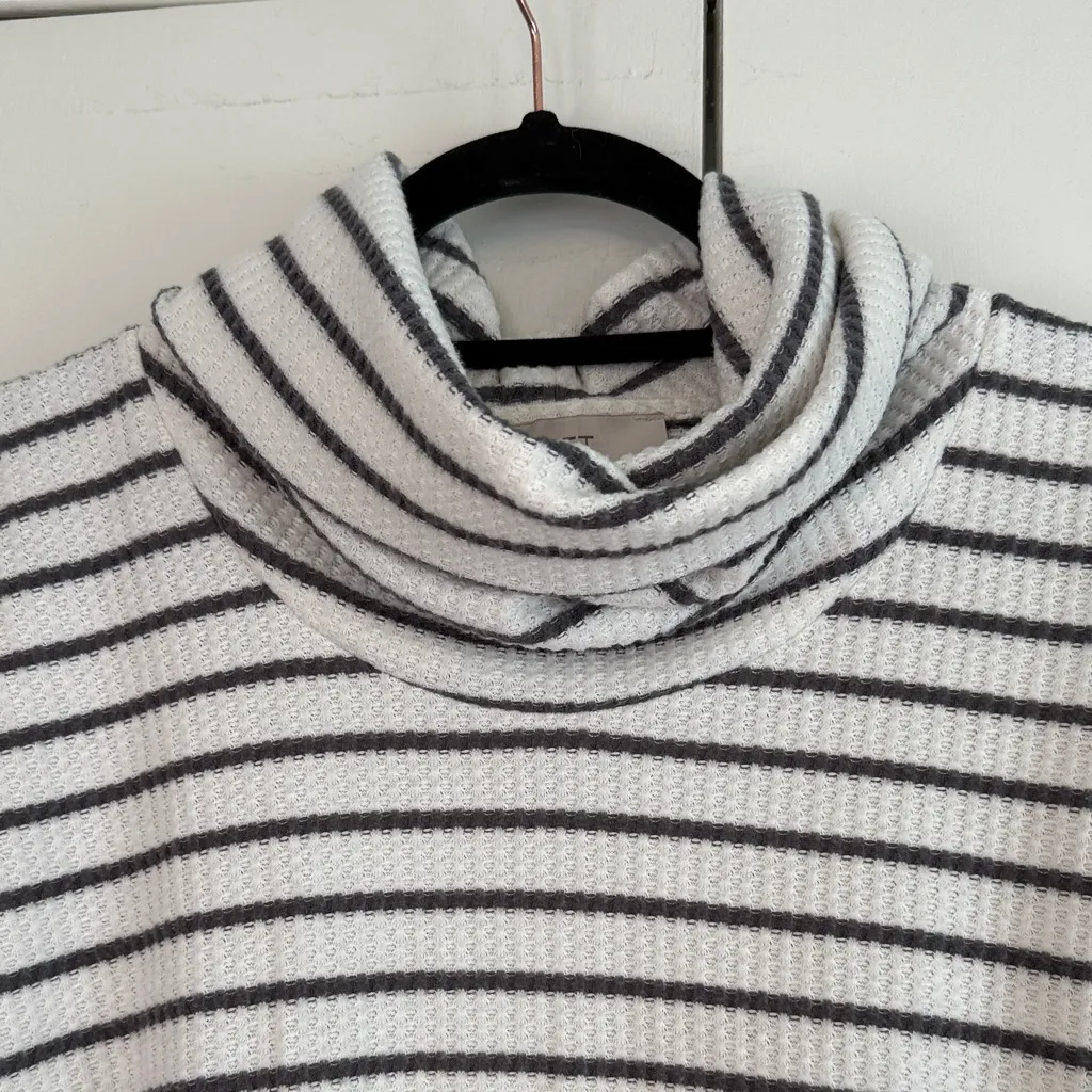 LOFT‎ Striped Cowl Neck Waffle Top - Gray & White, Size Small - Image 2