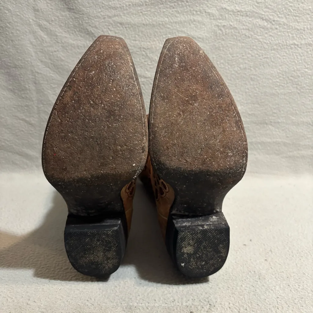 Cavenders Tan Leather Cowgirl Boots sz 7B Snip Toe Angel Wings Design made in MX Brown - Image 6