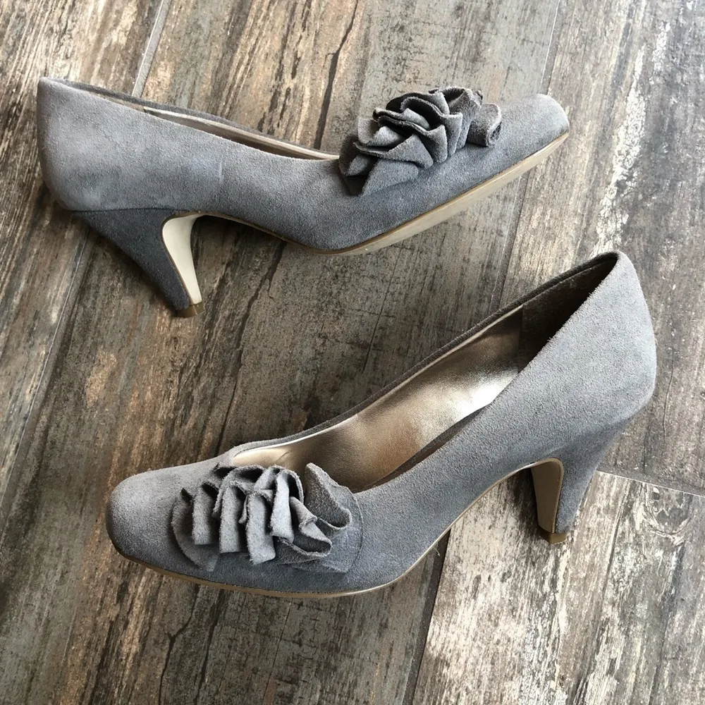 𝅺Steve Madden Preti grey suede leather heels size 6 - Image 7