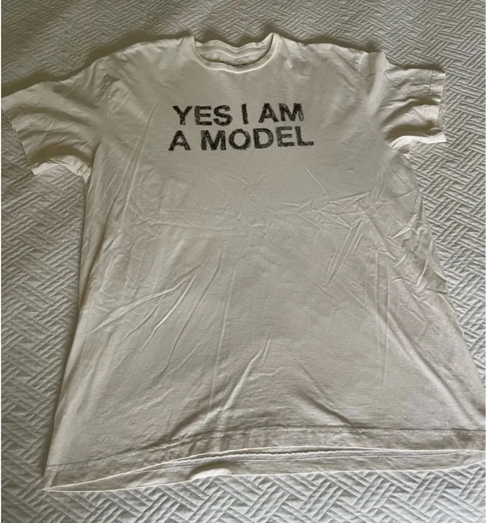 Urban Outfitters Yes I Am A Model Funny Oversized Graphic Tee T-Shirt - Image 3