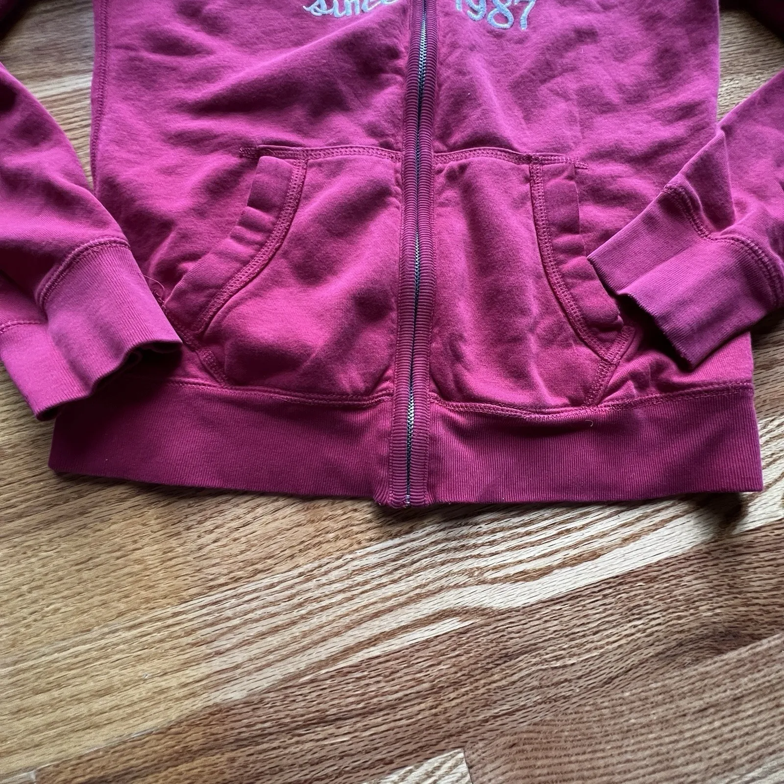 VTG Aeropostale Hoodie Shirt Women Med Red Spell Out Embroidered Full Zip Casual - Image 5