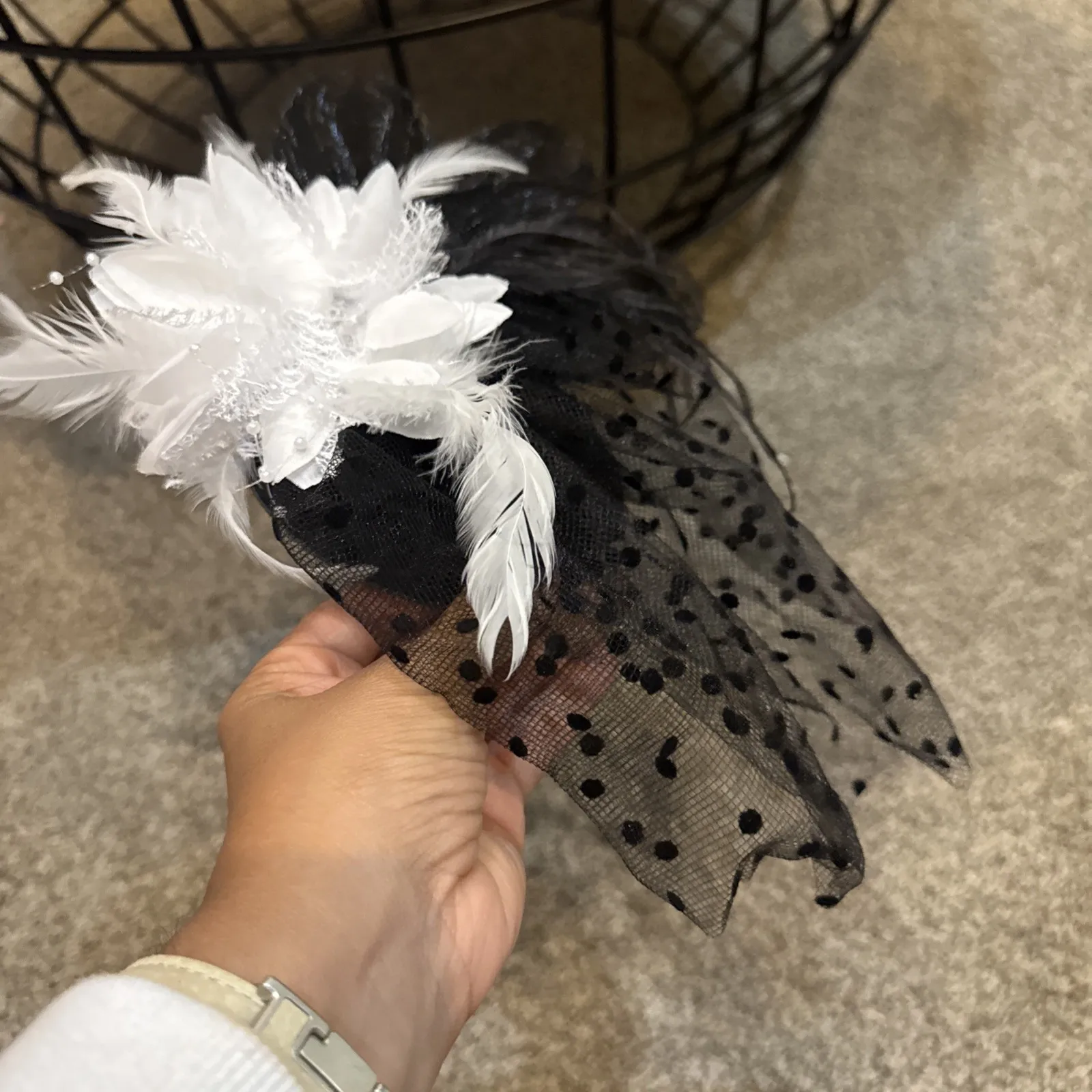 Fascinator Women Tea Party Headband Cocktail Flower Hair Clip Feather Black - Image 2