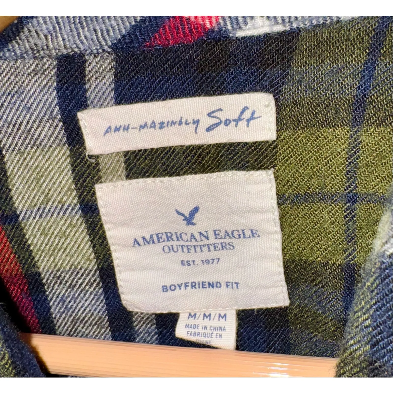 American Eagle Soft Plaid Boyfriend Fit Flannel Shirt Navy Blue M Fall Warm Cozy - Image 2
