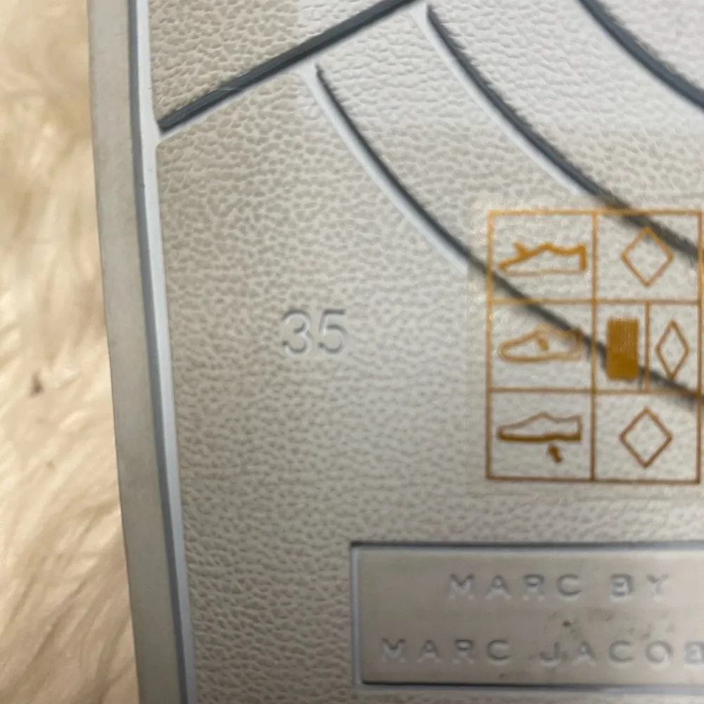 Marc by Marc Jacobs Slides Size 35 - Image 6