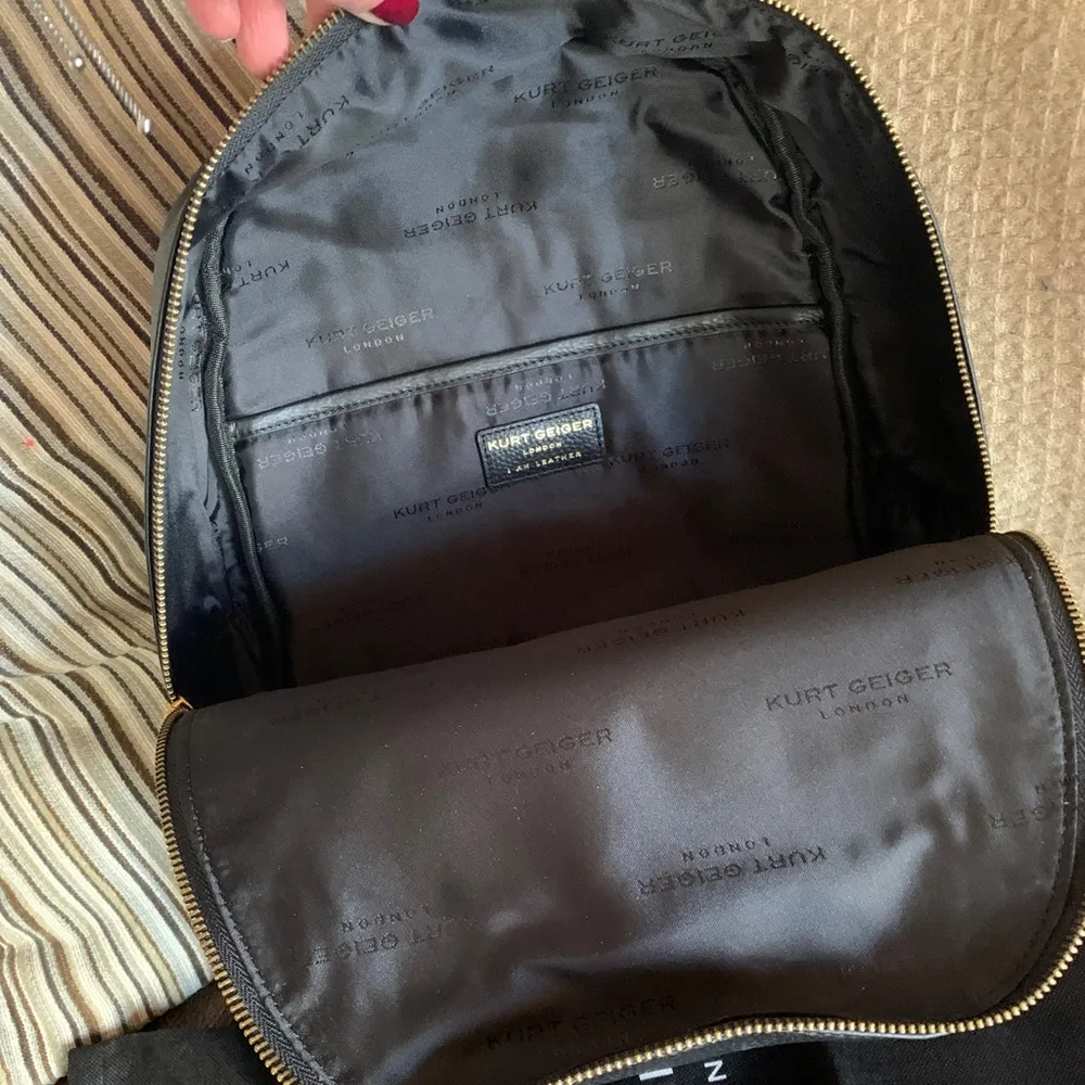 Authentic KURT GEIGER LONDON Pebbled leather two way top zip backpack - Image 3