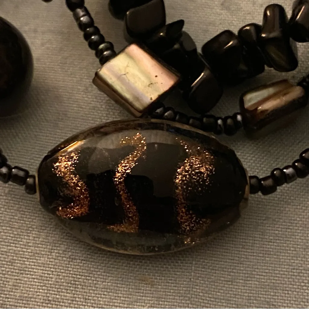 Vtg 16” To 18” Beaded 3 Strand Necklace Black & Glitter Beads Pink Tan Brown - Image 7