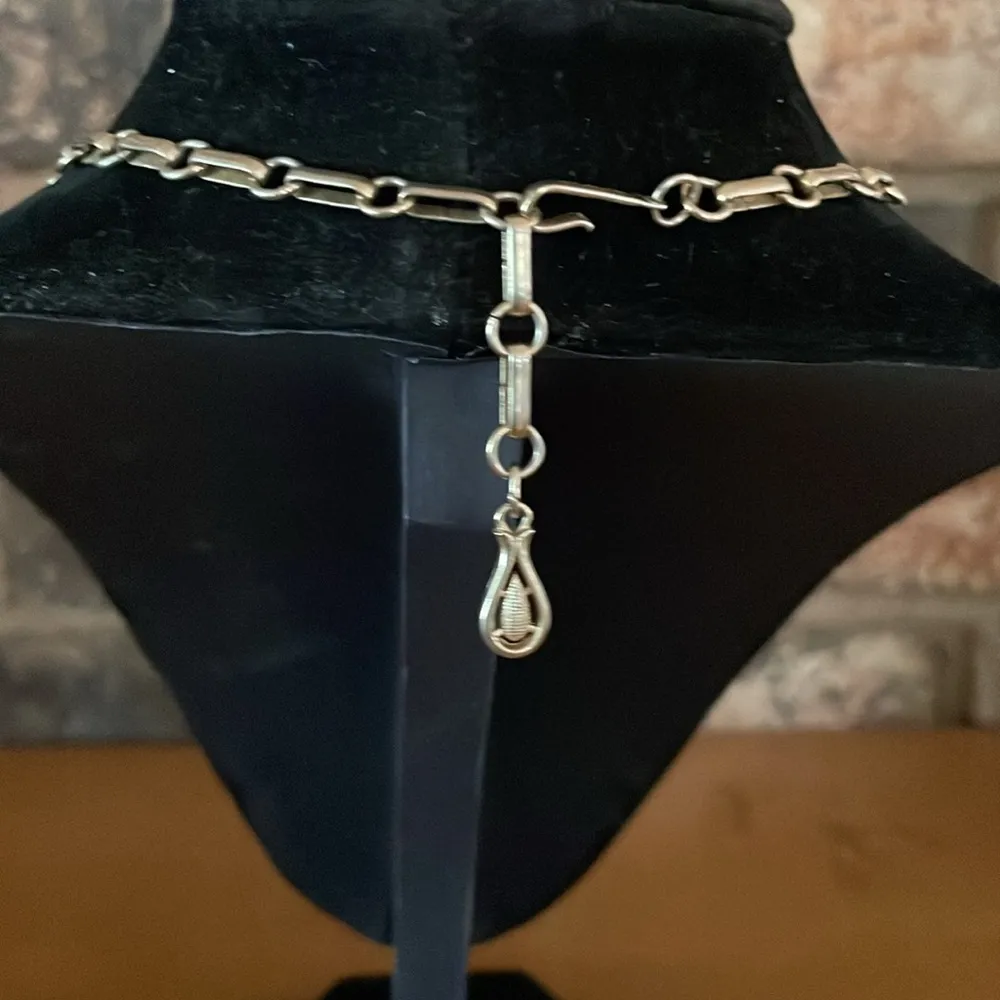 Coro Vintage Signed Gold Brush Tone Linked Twirled Leaves Necklace & earrings - Image 7