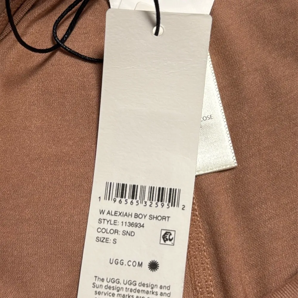 UGG Alexiah Boyshort - Image 4