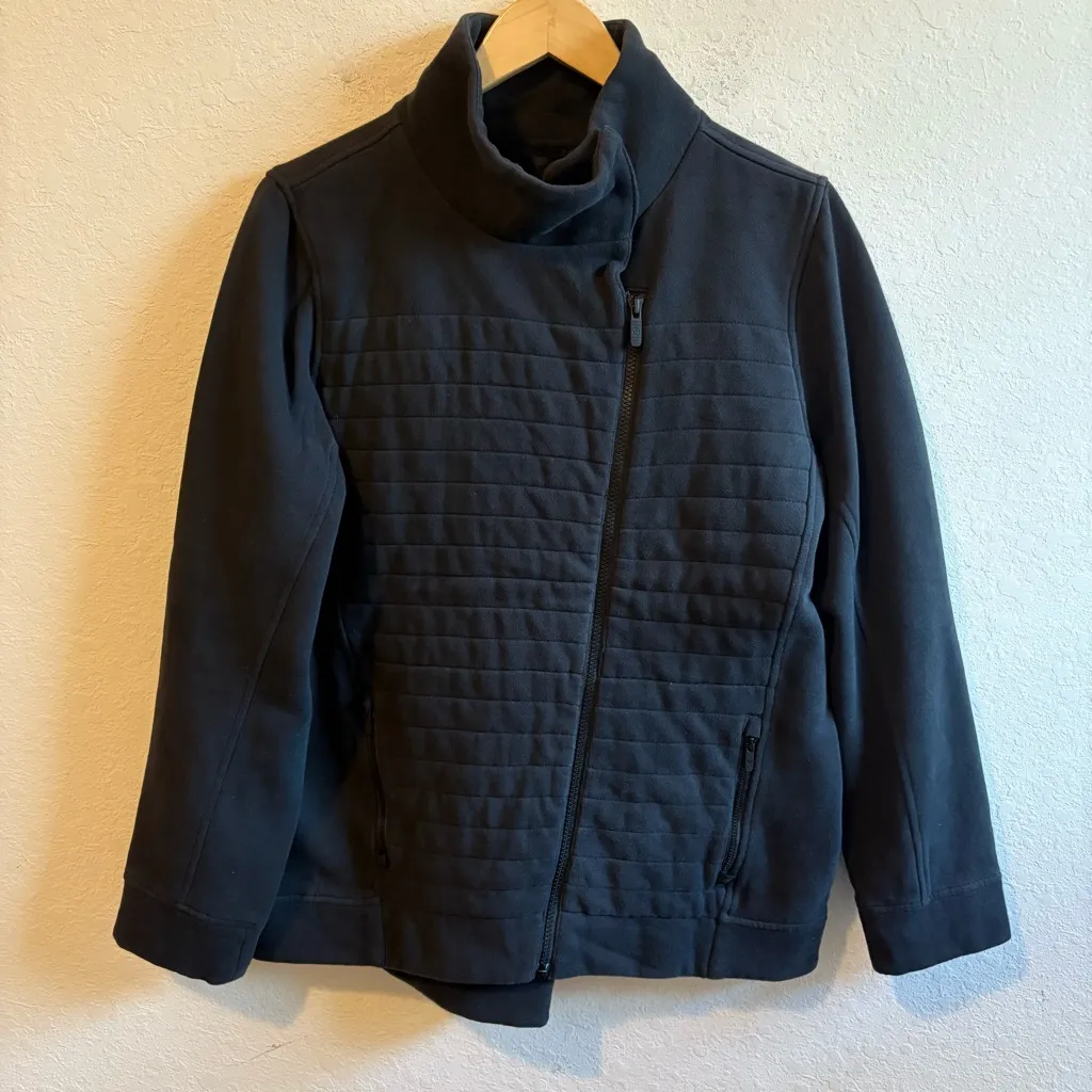 Lululemon Fleece Be True Jacket
Black Size 12 - Image 5