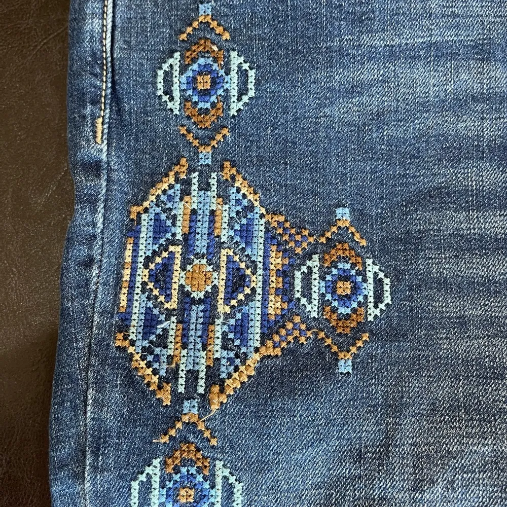 Wrangler  Embroidered Distressed Flare Jeans size 11/34 rodeo western southwest - Image 5