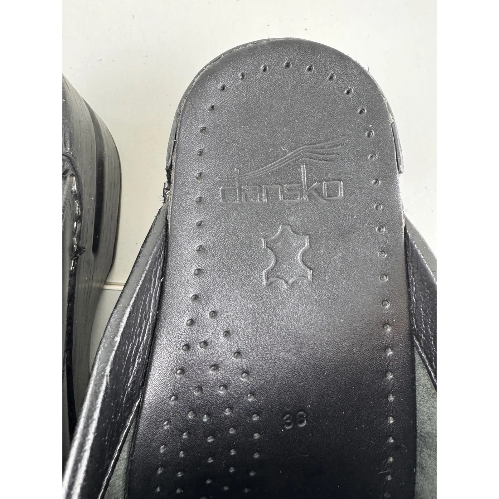 Dansko Black Leather Professional Clogs Slip On Shoes Women Size 38 7.5 8 - Image 2