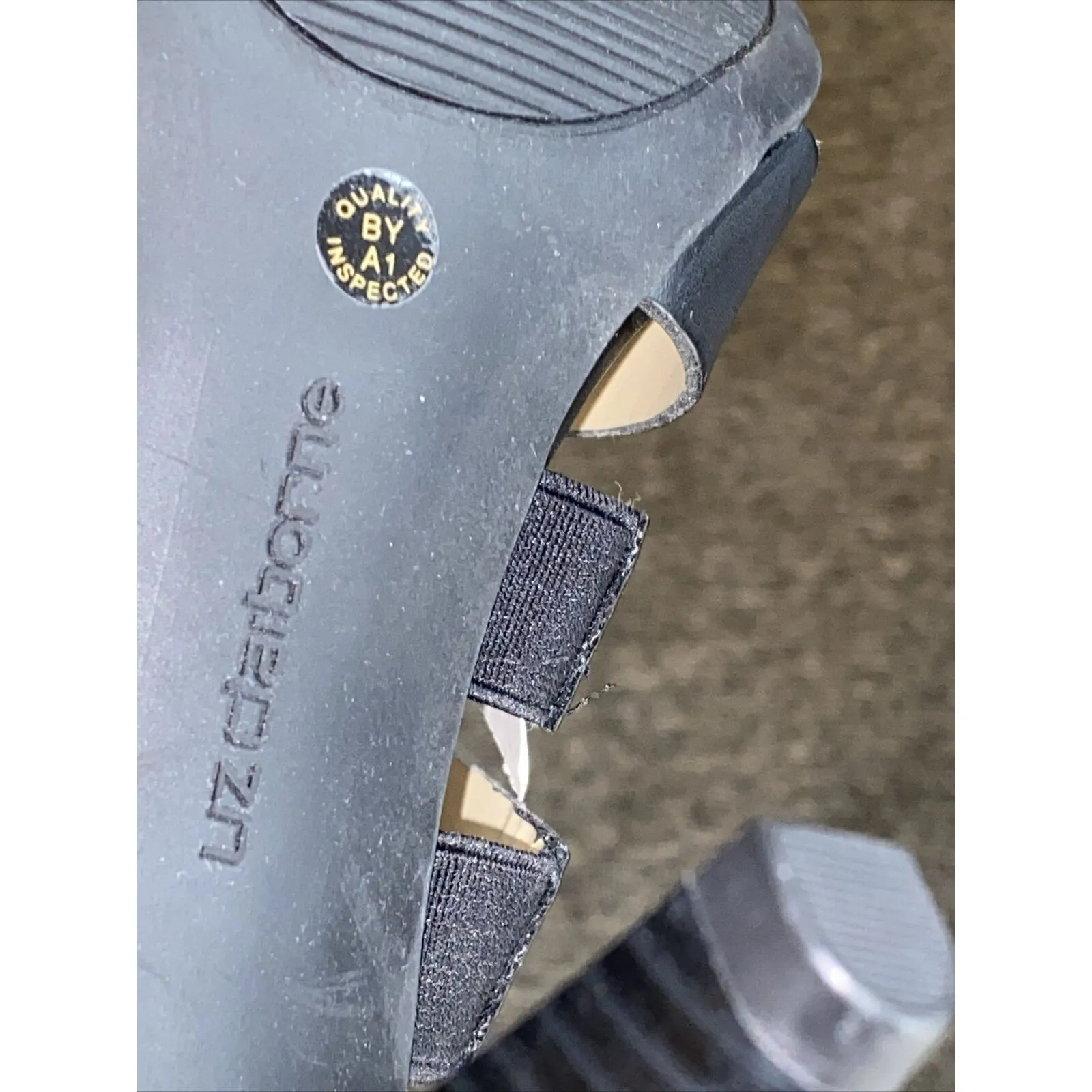 NEW Liz Claiborne 'Gavi' Cognac lack Strap 4" Stacked Heels/Sandals Open Toe 8.5 - Image 12