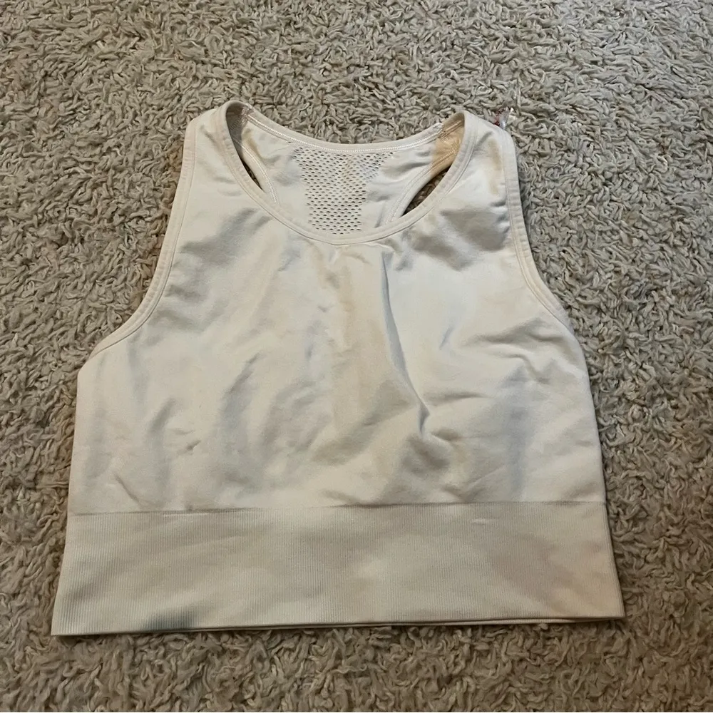 Tekgear white athletic sport bra size medium - Image 2