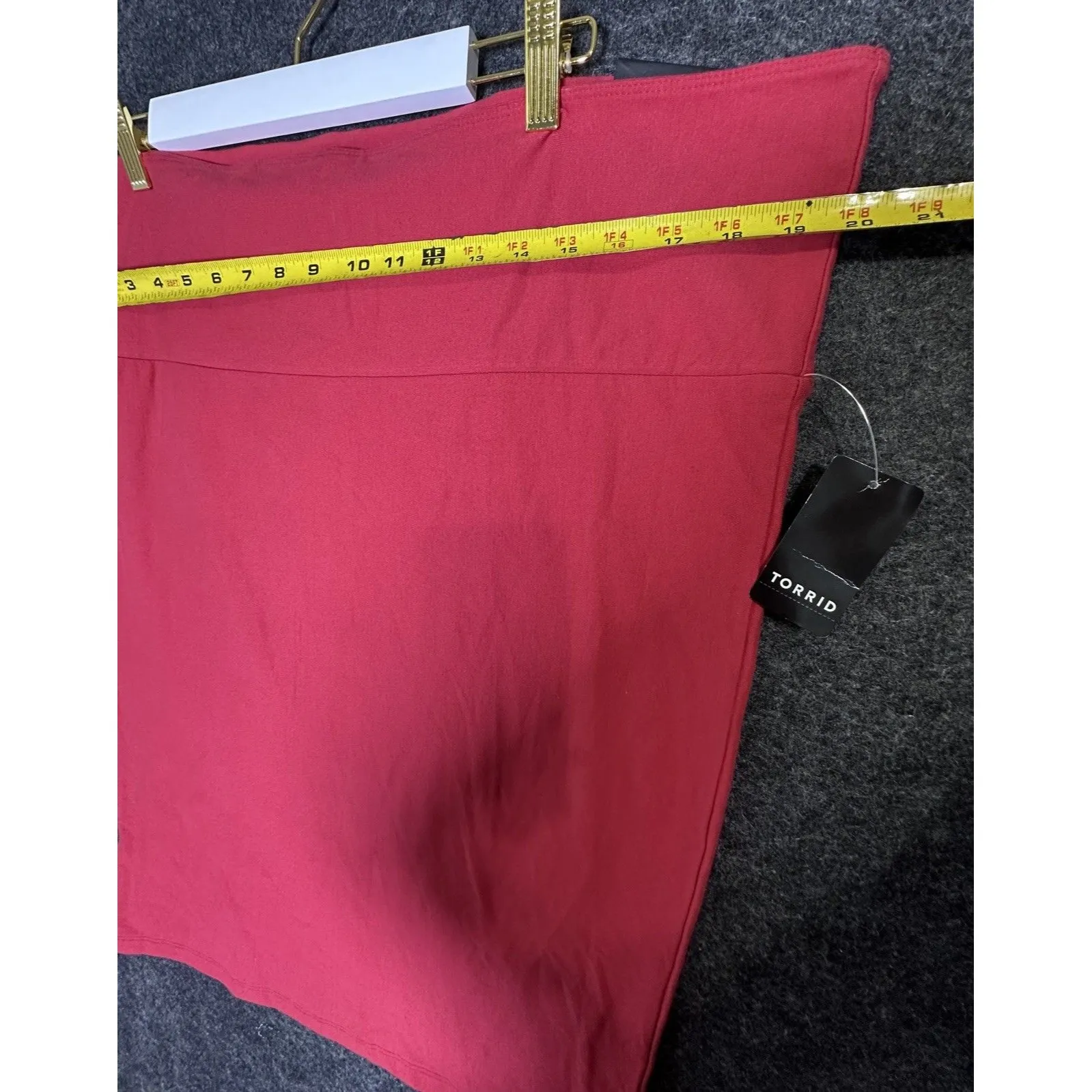 Torrid Plus Size 2X Red Rayon Pencil Skirt, new Stretch Waist - Image 2