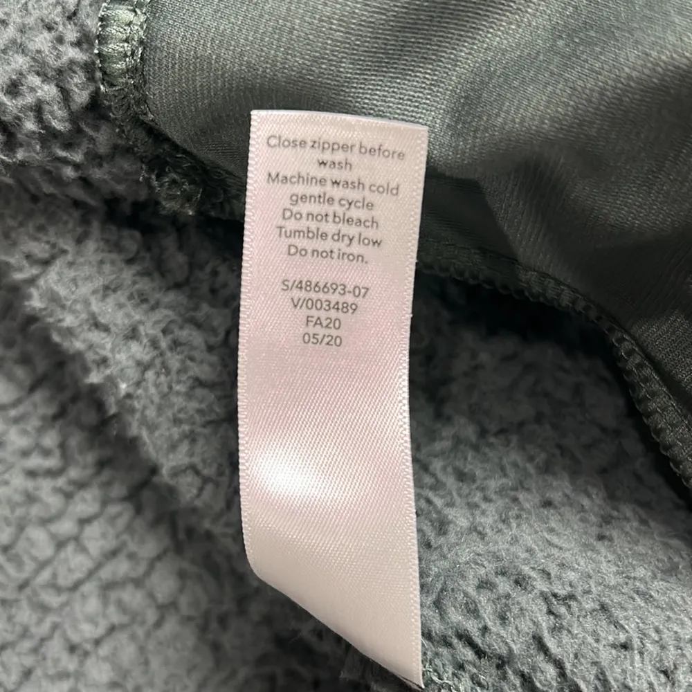 Athleta  • full zip Sherpa fleece cropped jacket - Image 11