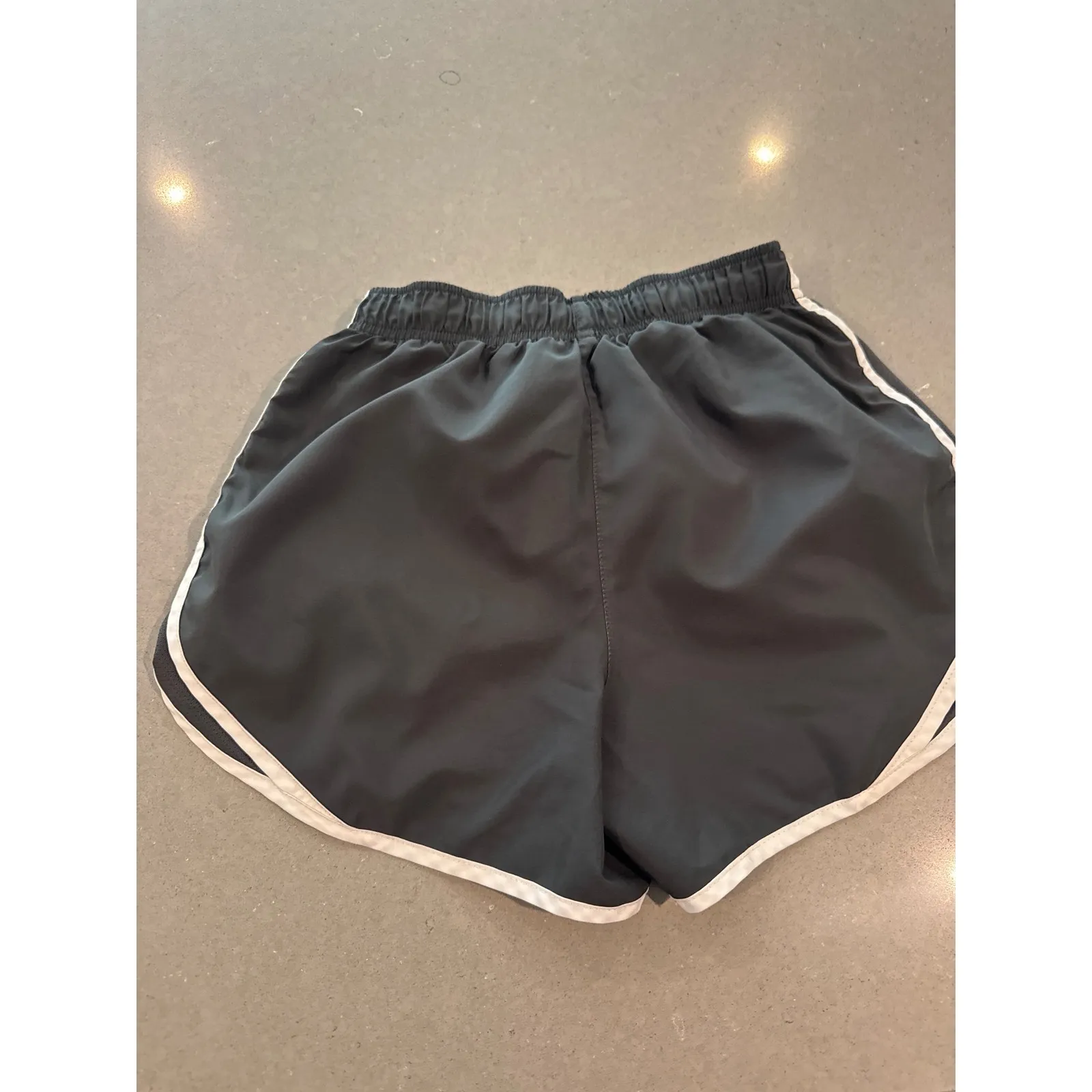 Nike Women's Running Shorts‎ DRI-FIT Gray Athletic Gym White Trim size xs - Image 4