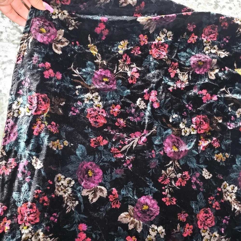 Torrid Floral Velvet Swing Cami - Image 4