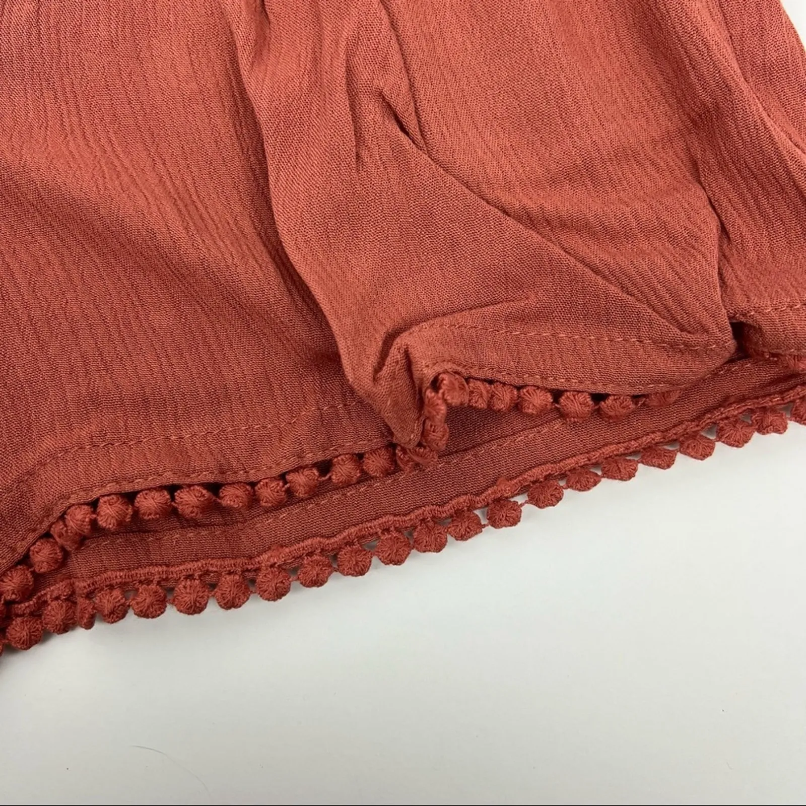 Be Bop Juniors' Clay Pom Pom Hem Elastic Waist Shorts - Size XS - NWT - Image 4