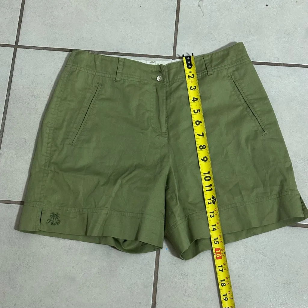Tommy Bahama Women Olive Green Stretch Shorts size 4 - Image 7