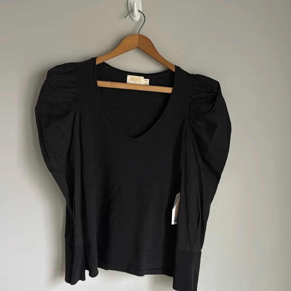 NEW Nation LTD Jenna Puff Sleeve Tee - Image 2