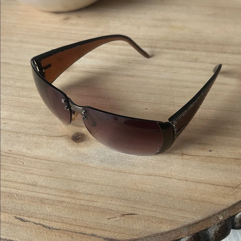 Authentic FENDI FS349R 705 125 Sunglasses W/Rhinestone Accents ( RARE ) - Image 11