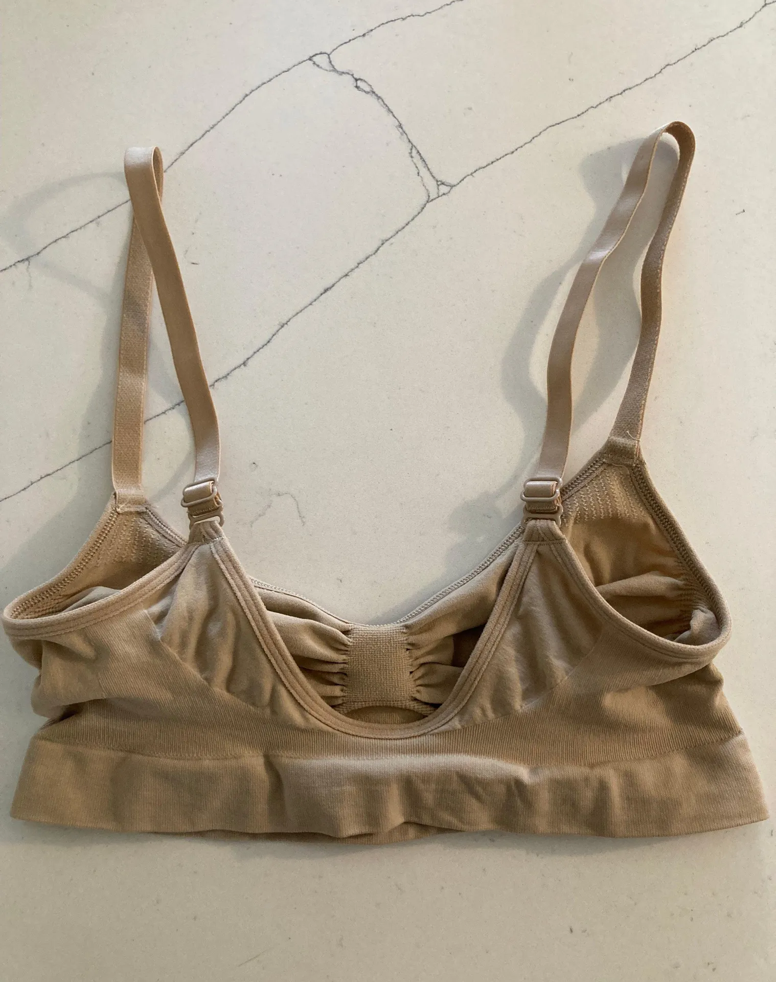 SKIMS Seamless Sculpting Bra - Image 3