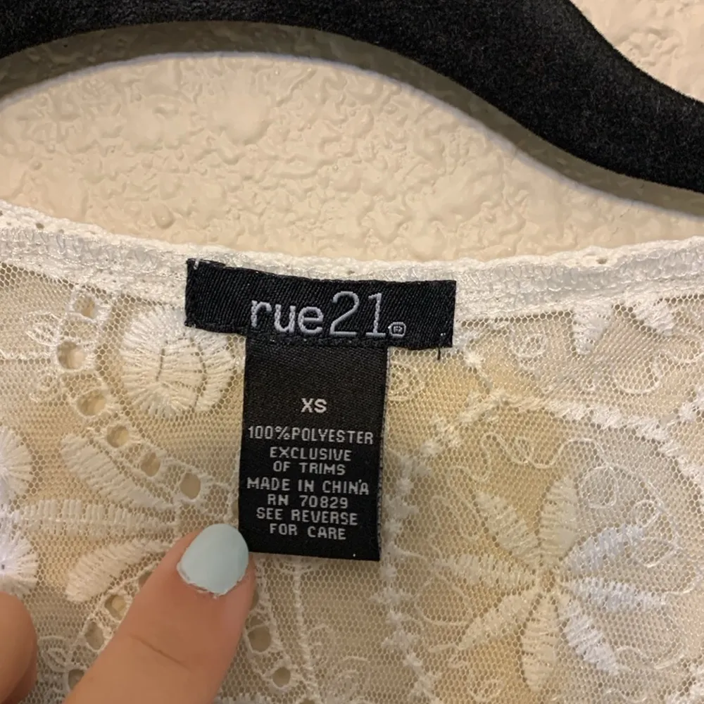 White Lace embroidered fringe cardigan sz XS bohemian concert country festival - Image 2