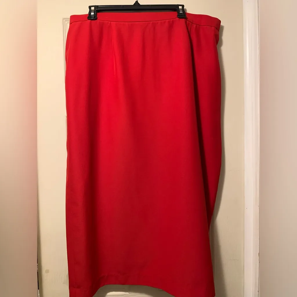 Size 24 three piece suit Red - Image 7