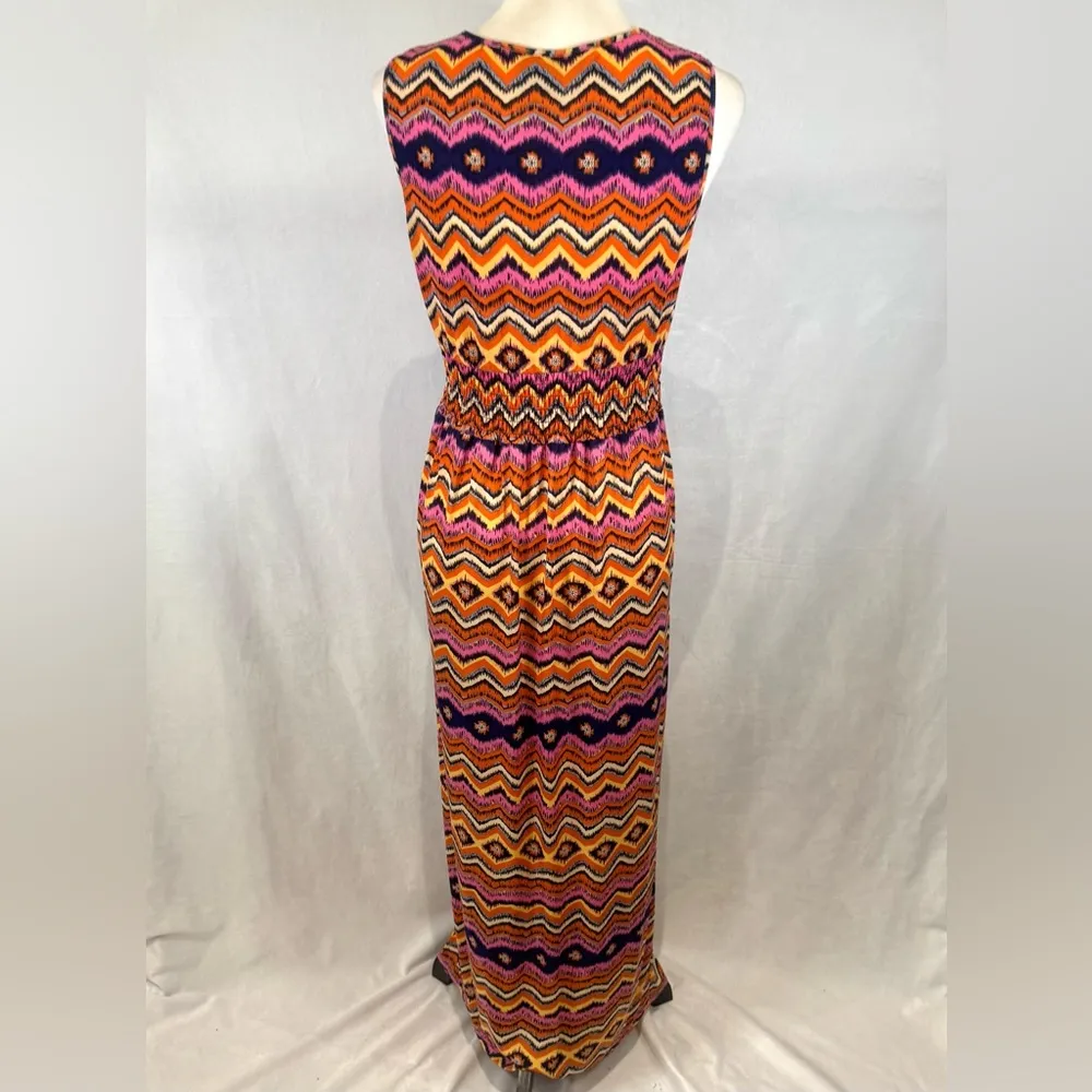 Mlle Gabrielle vneck smocked waist colorful tribal print maxi dress size medium - Image 3