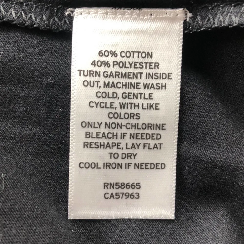 1901 : Festive “Cheers” Black Tee - Image 5