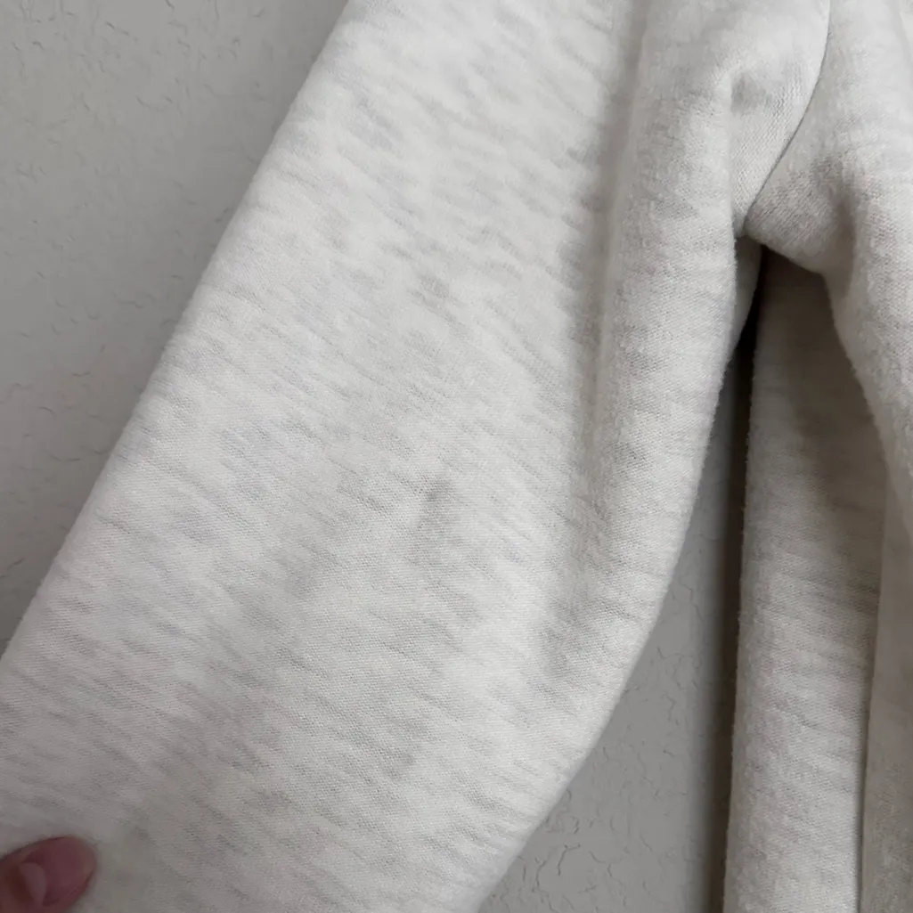 UGG  Abriana Sherpa Shawl Cardigan Heather White Medium - Image 8