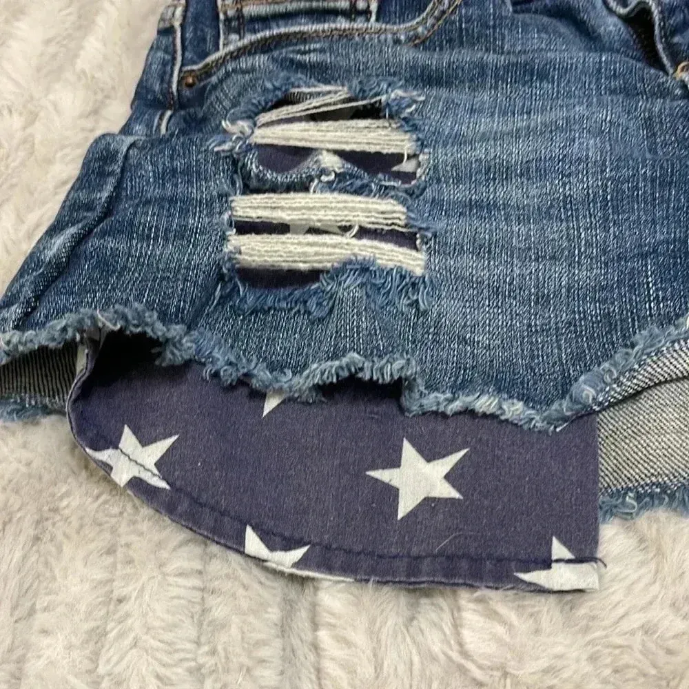 Harper 💛  Raw Hem Distressed Shorts - Image 4