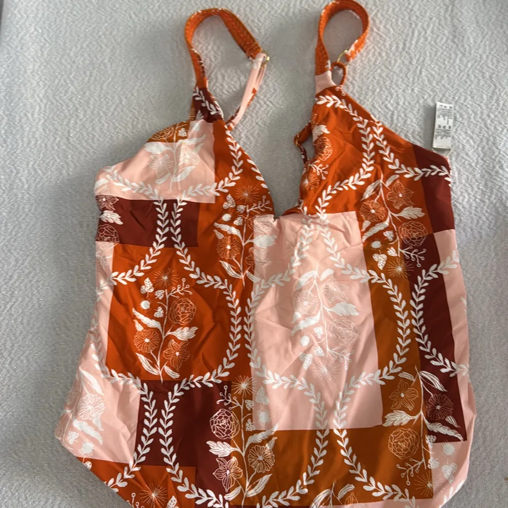 Maaji Fanni One piece Swimsuit, Size large , $178 - Image 6