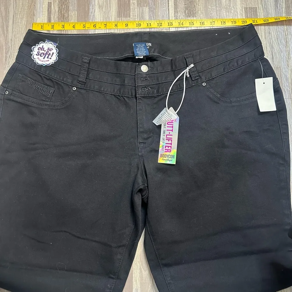 NEW Bodycon Amethyst Black Jeans, Size 24 - Image 11