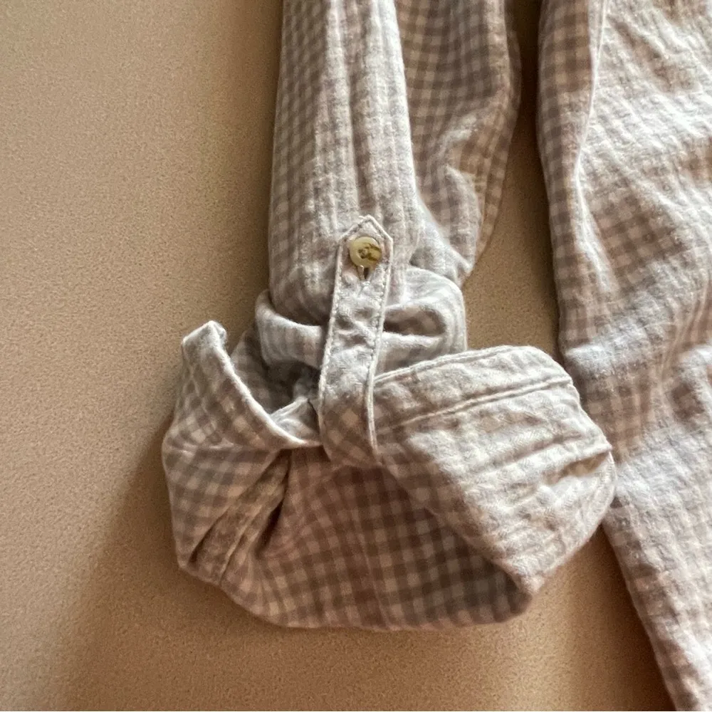 Eddie Bauer  Women’s Gray White Check Long Sleeve Button Front Shirt, Size Small - Image 6