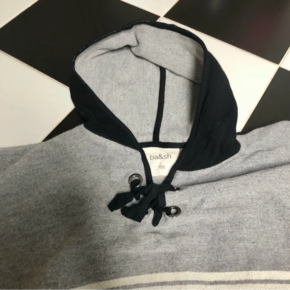 Lady Cape Colorblock Poncho Black Grey Lace Up Neckline Wool OSFM Western - Image 6