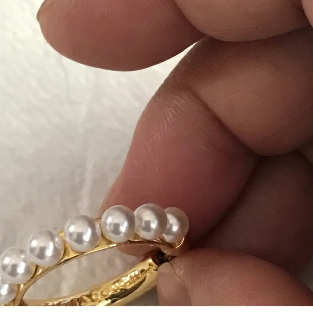 NWOT Lele Sadoughi Pearl hoop earrings - Image 6