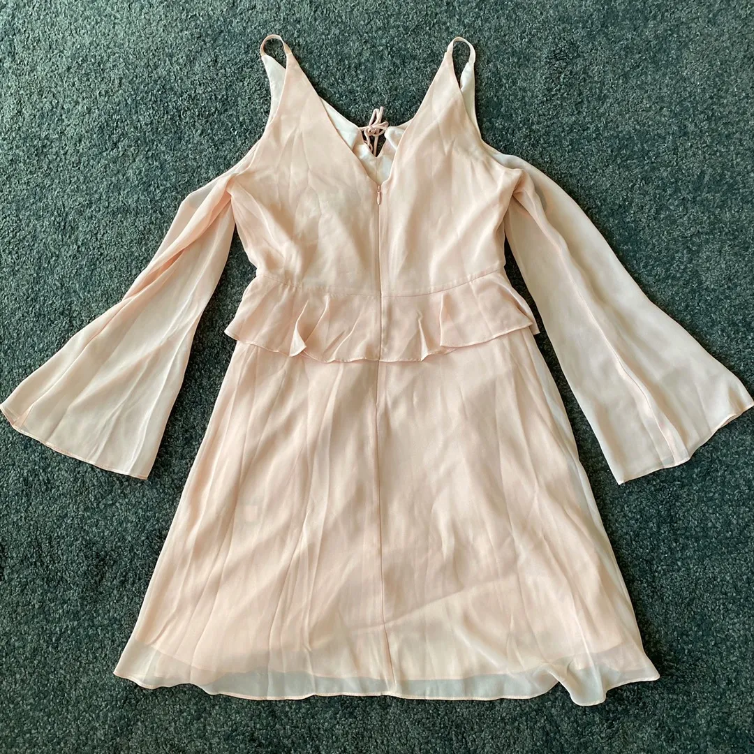 1472  cold shoulder pink dress - Image 4