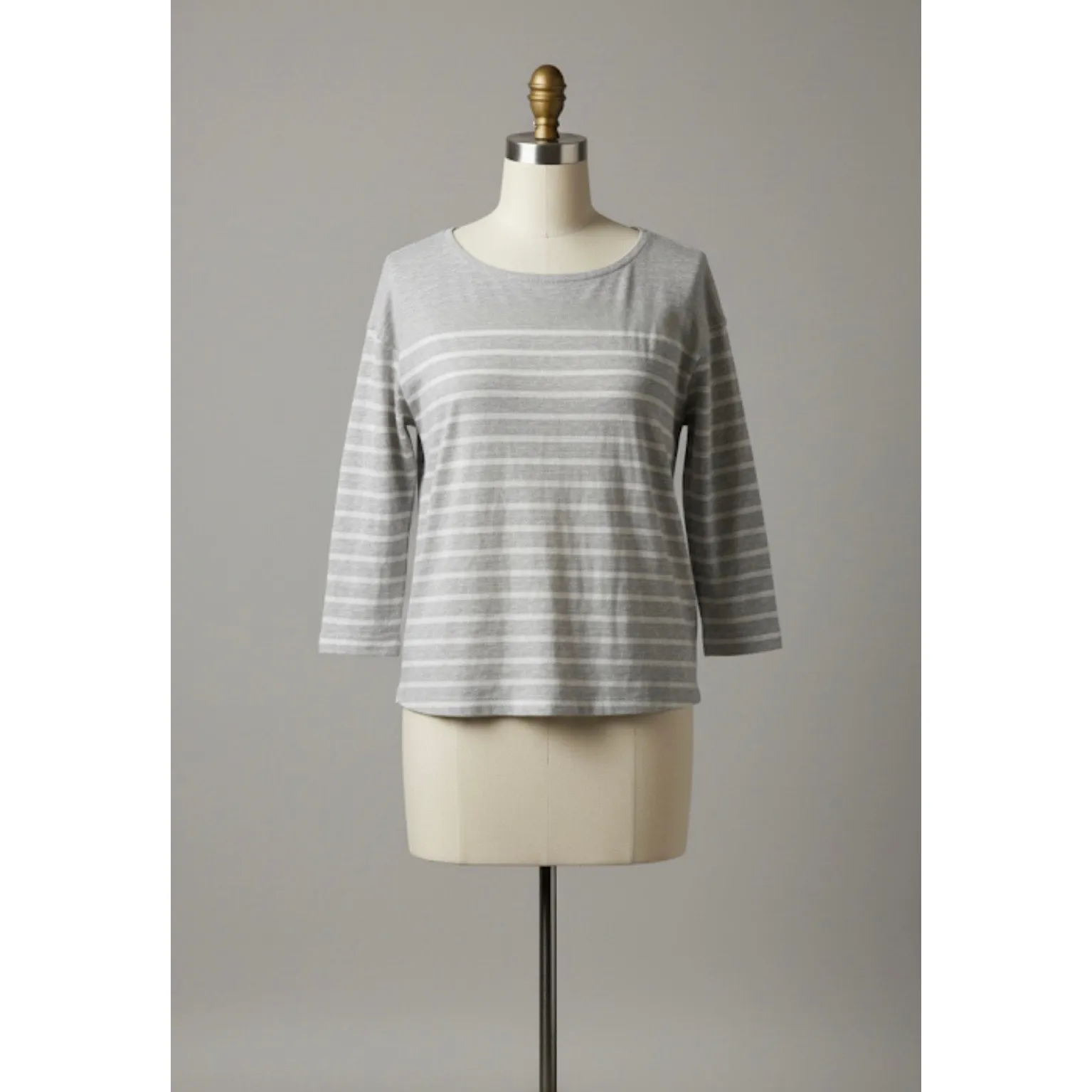 Old Navy L Gray White Striped 3/4 Sleeve Boat Neck T-Shirt Top - Image 2